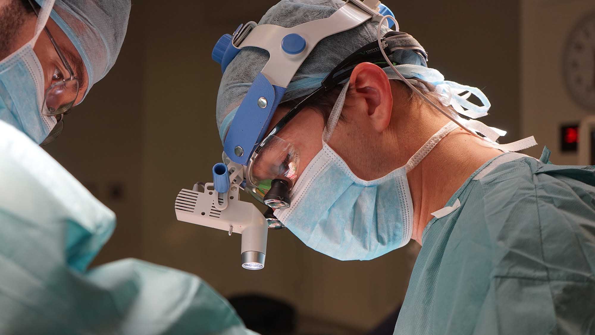 Dr. Macía performs a facial feminization surgery